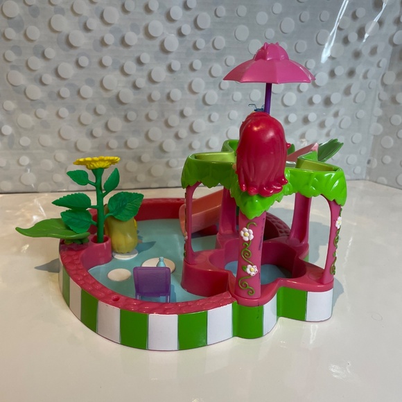 Strawberry Shortcake 🍓💦Splashin Petal Pool Playset 2008 - Picture 6 of 14